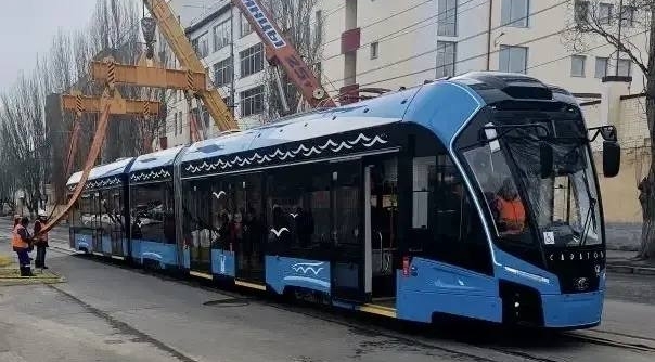 В Саратов прибыли еще три трамвая «Витязь»